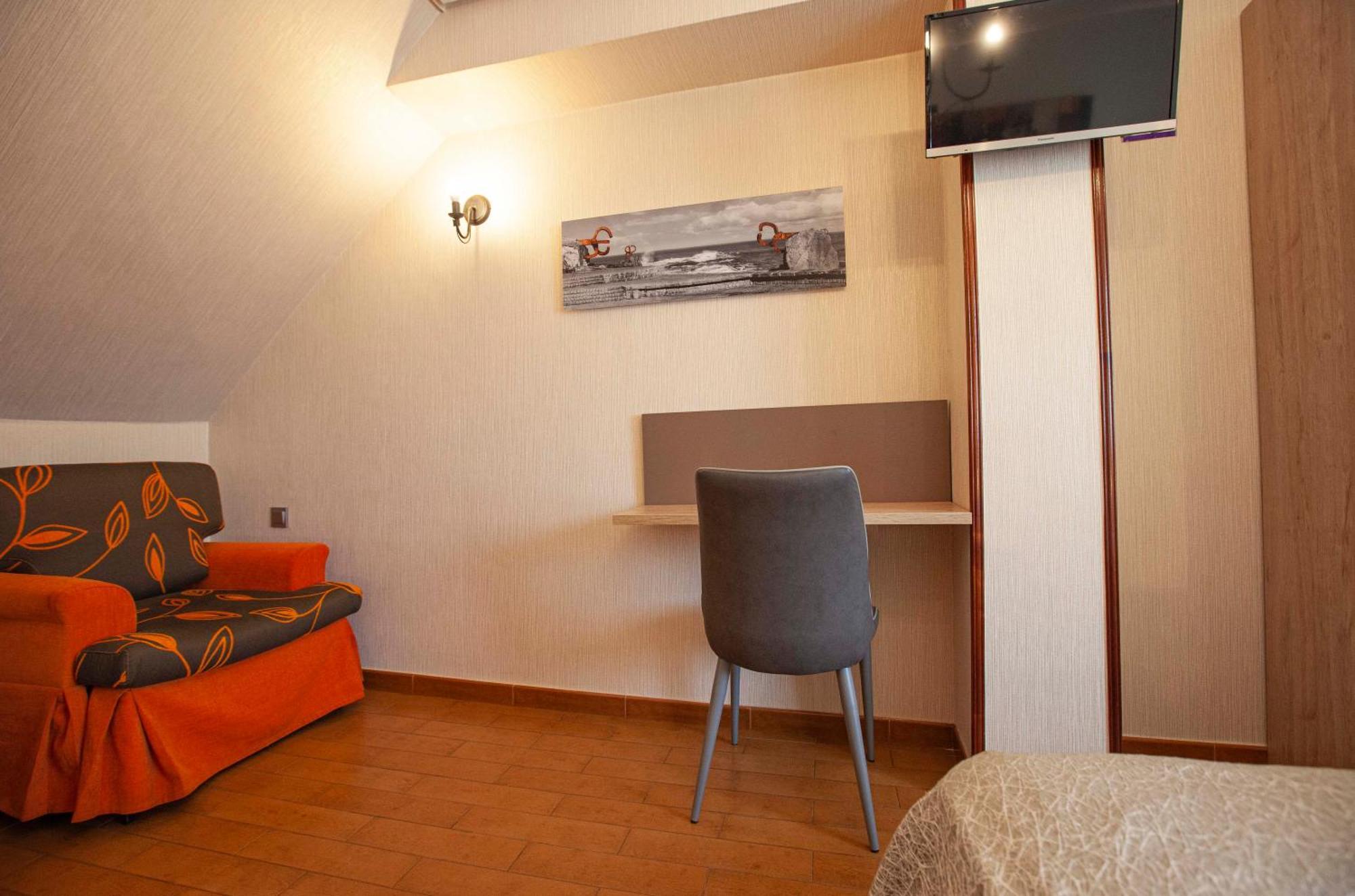 Double Room Private Bathroom
