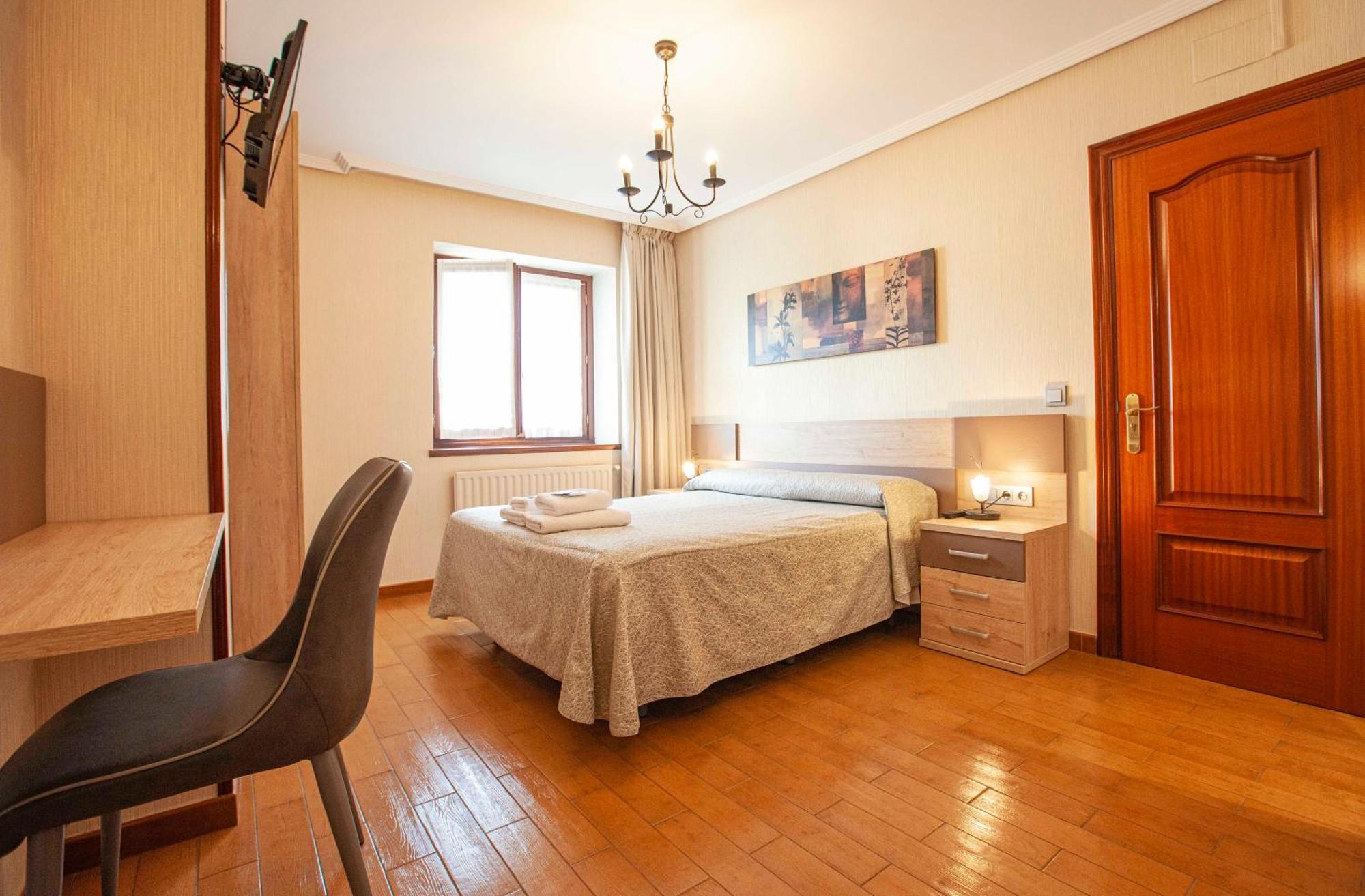 Double Room Private Bathroom