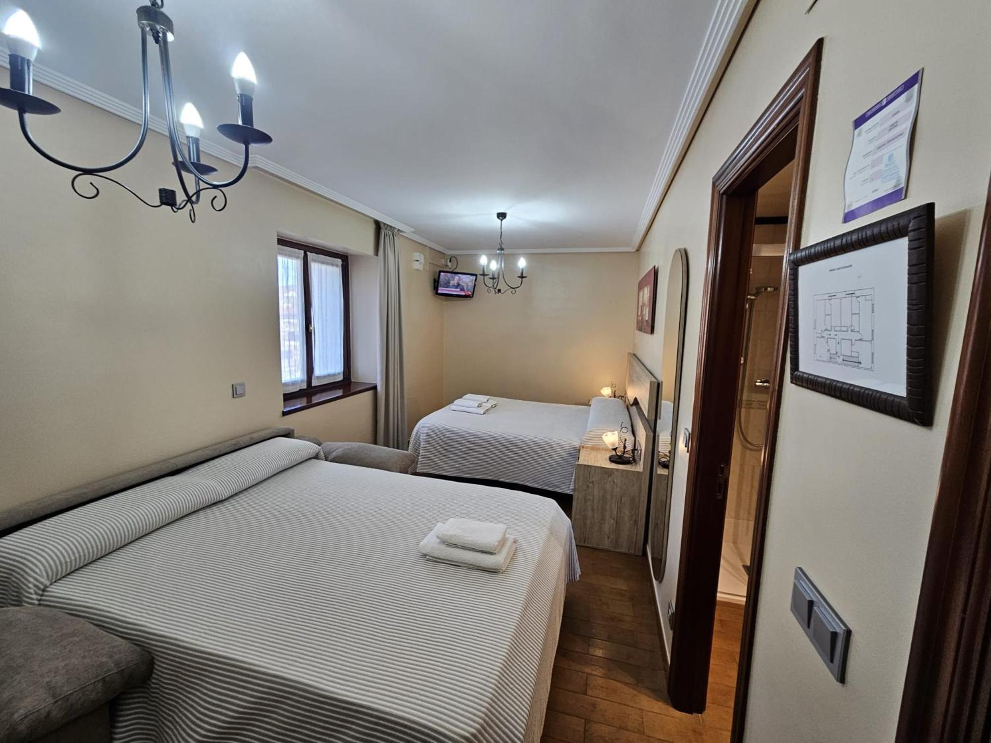 Triple Room Private Bathroom