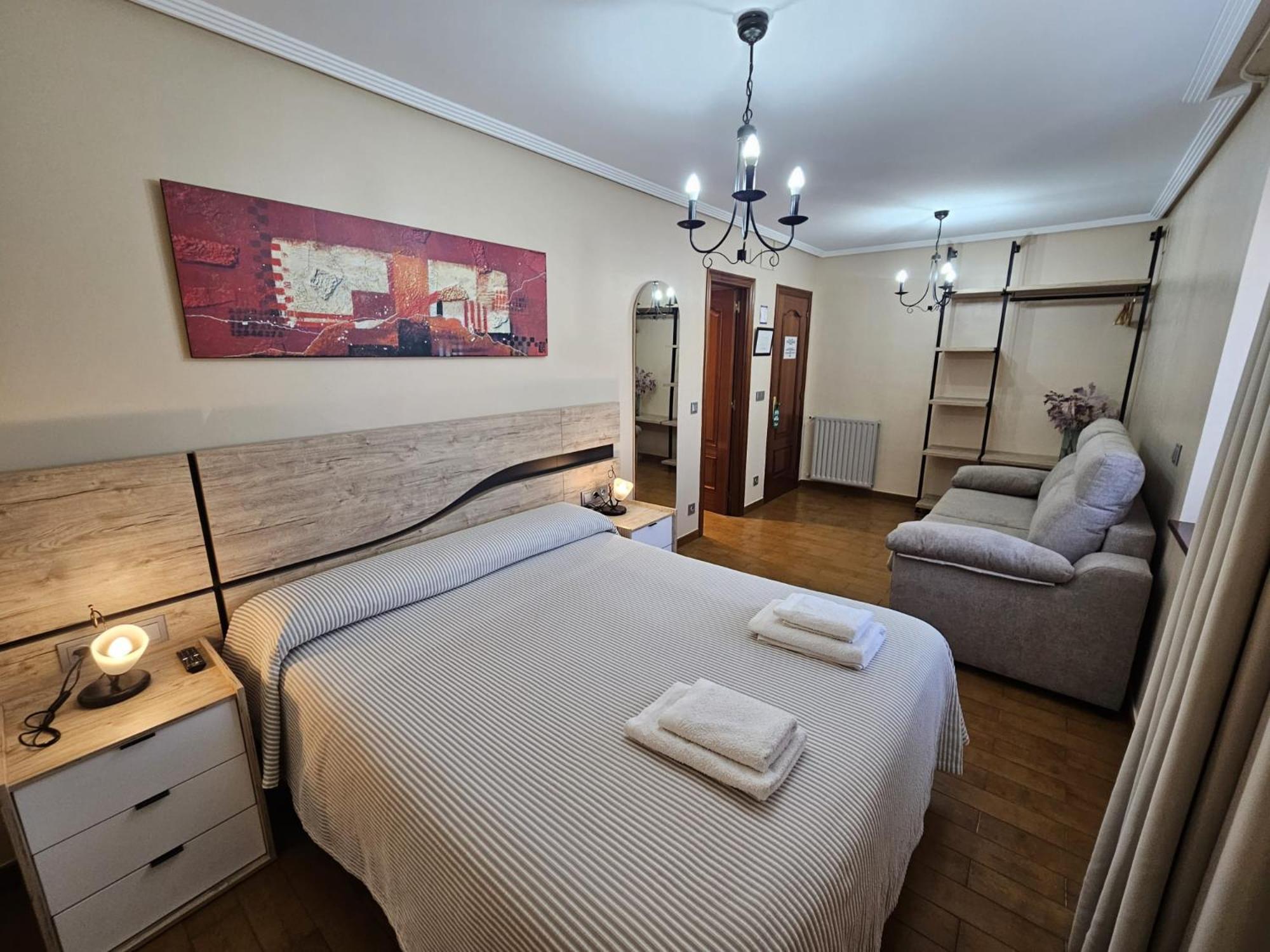Triple Room Private Bathroom