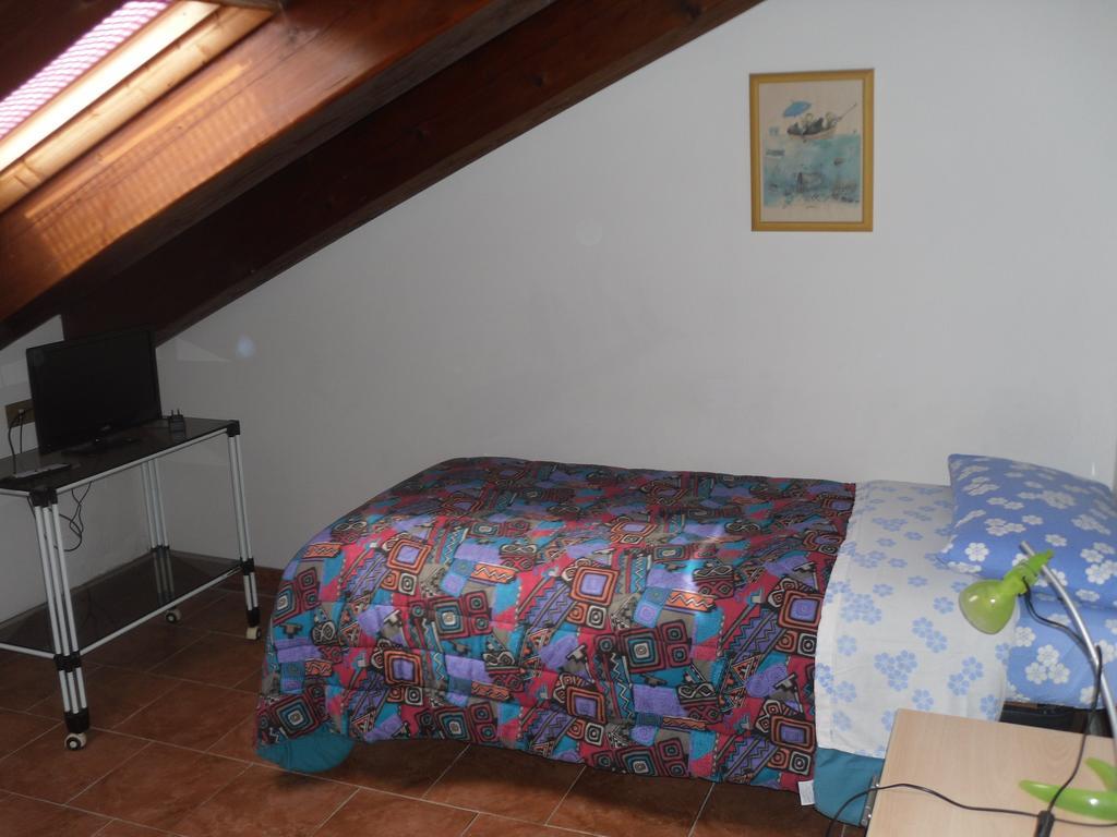 Economy Twin Room