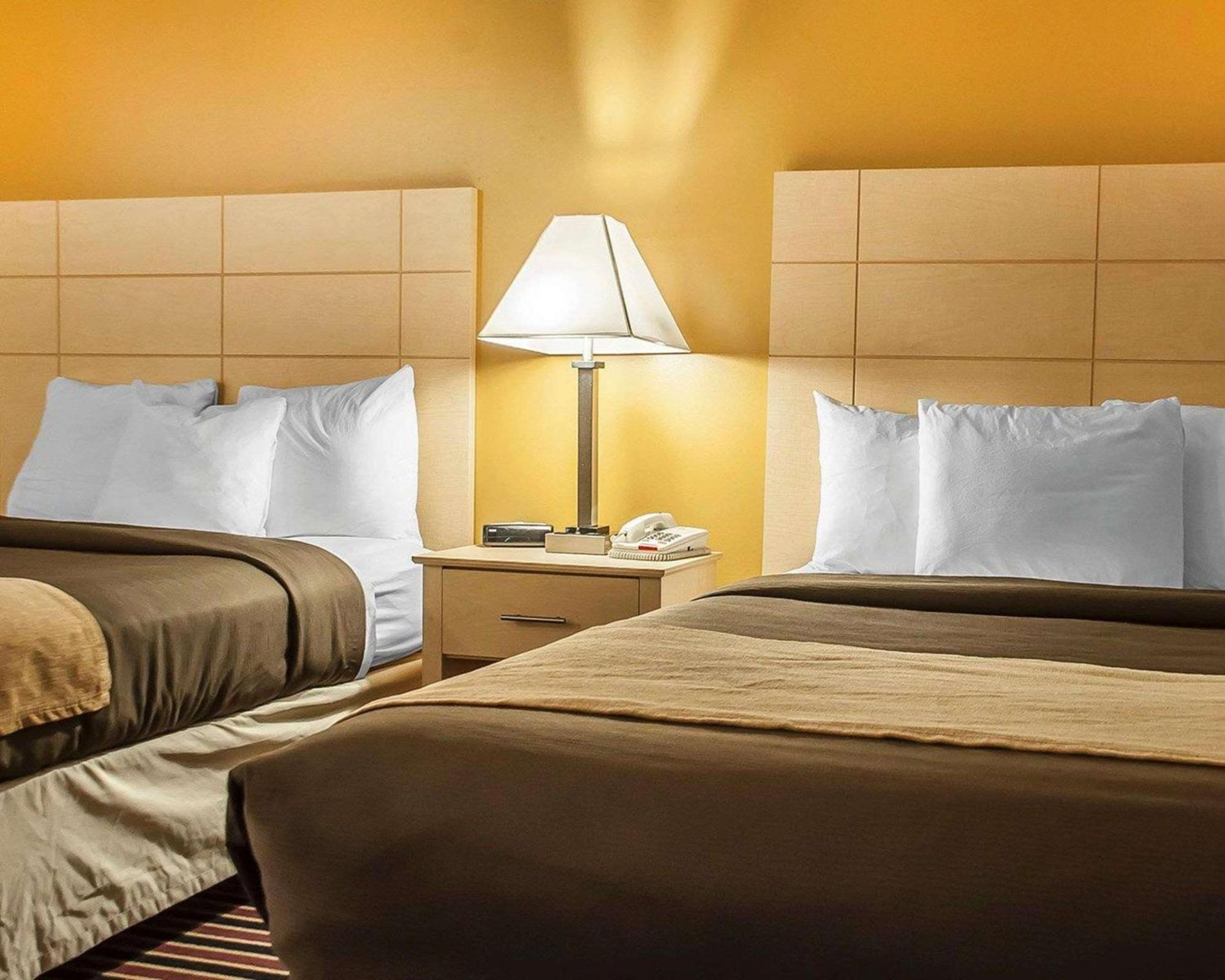 Deluxe Queen Room Two Queen Beds Non-Smoking