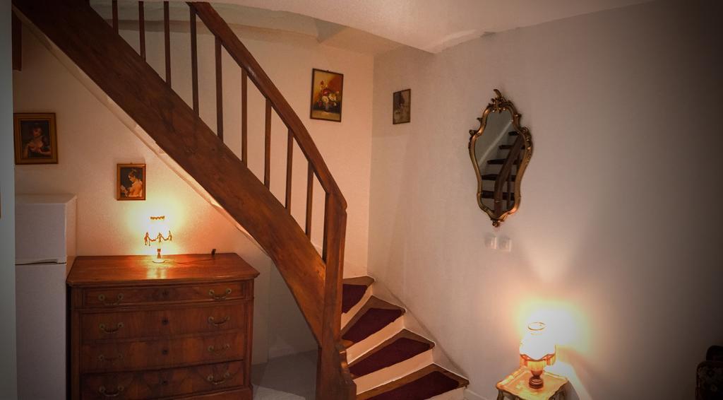 Two-Bedroom House,317947761:JPEG