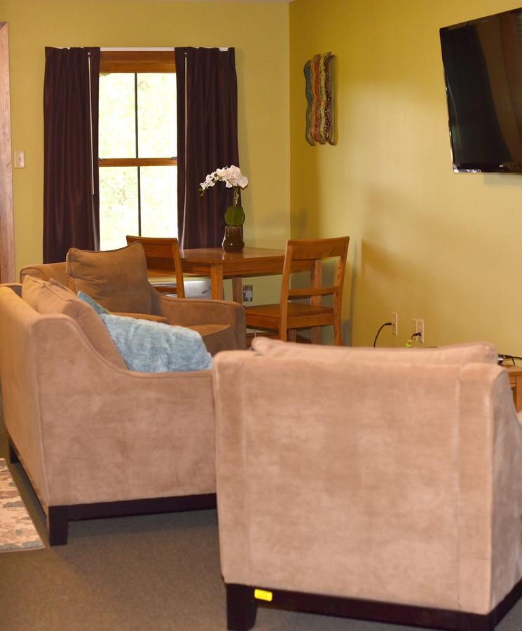 Queen Suite