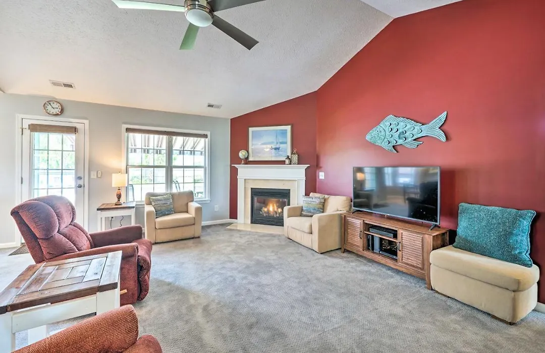 Modern Corporate Retreat By Downtown And Beach!-1