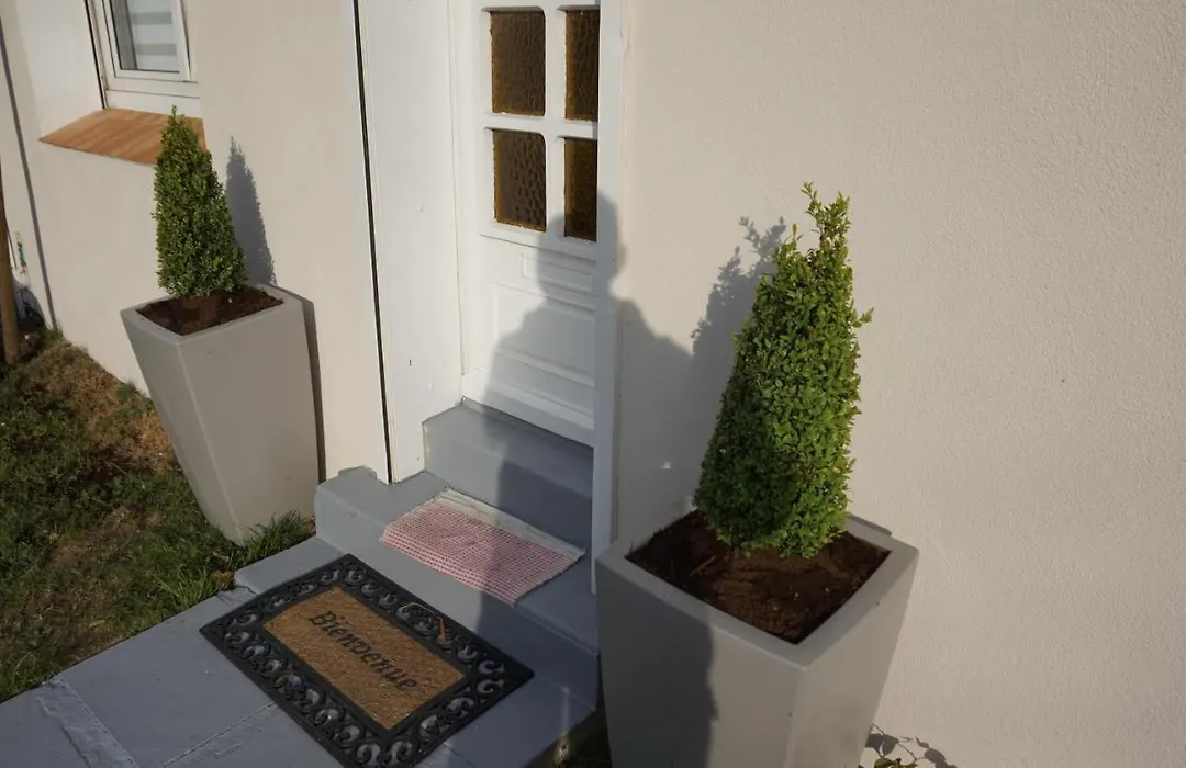 Maison de standing avec jardin à 200m de la plage-1