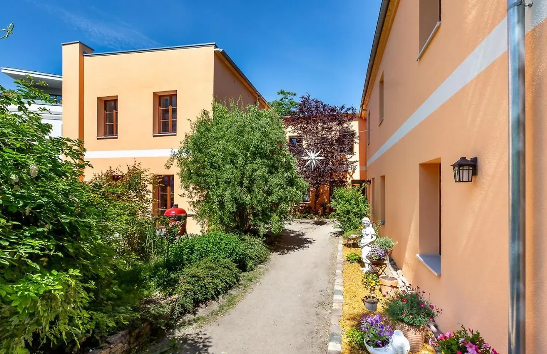 Idyllisches Haus mitten in Berlin-1
