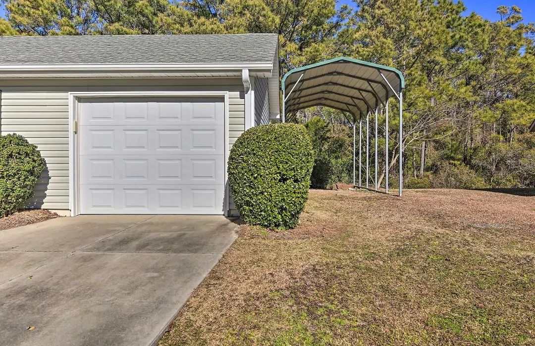 Beaufort Pad W/ Patio: 3 Blocks To Waterfront!-1