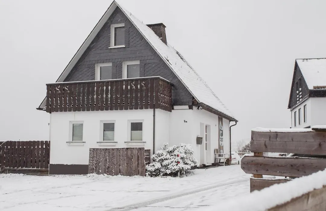 Gemuetliches Familienfreundliches Ferienhaus Im Gruenen Mit Hund-1