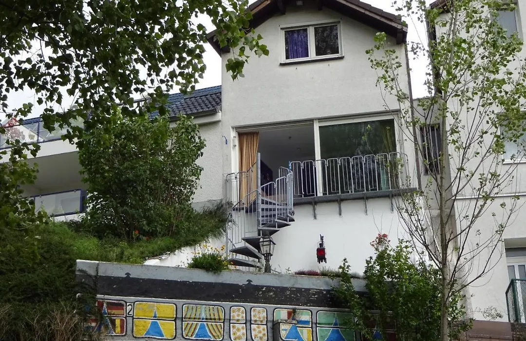 Haus Am Rhein Koeln-1