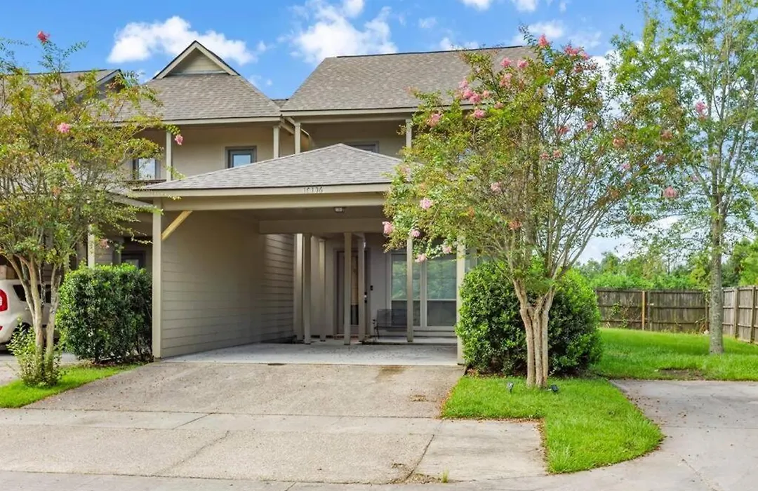 Beautiful 3Bed 3Bath Min From Lsu And Mall-1