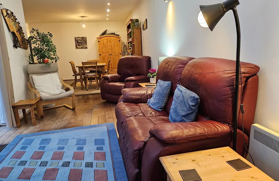 Stoneleigh Village-1