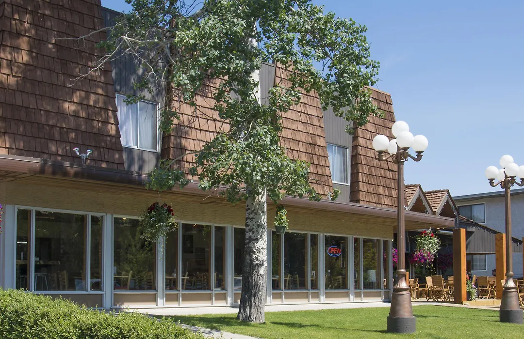 Maligne Lodge-1