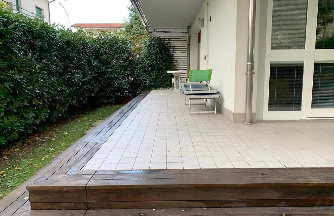 Casa con giardino-1
