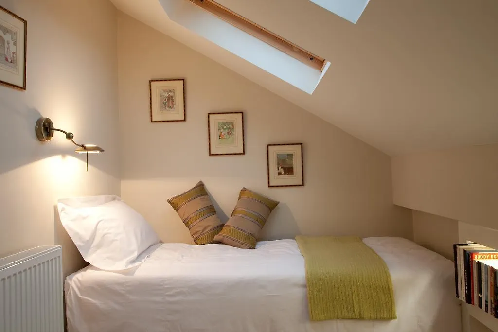 Hay Retreats-1