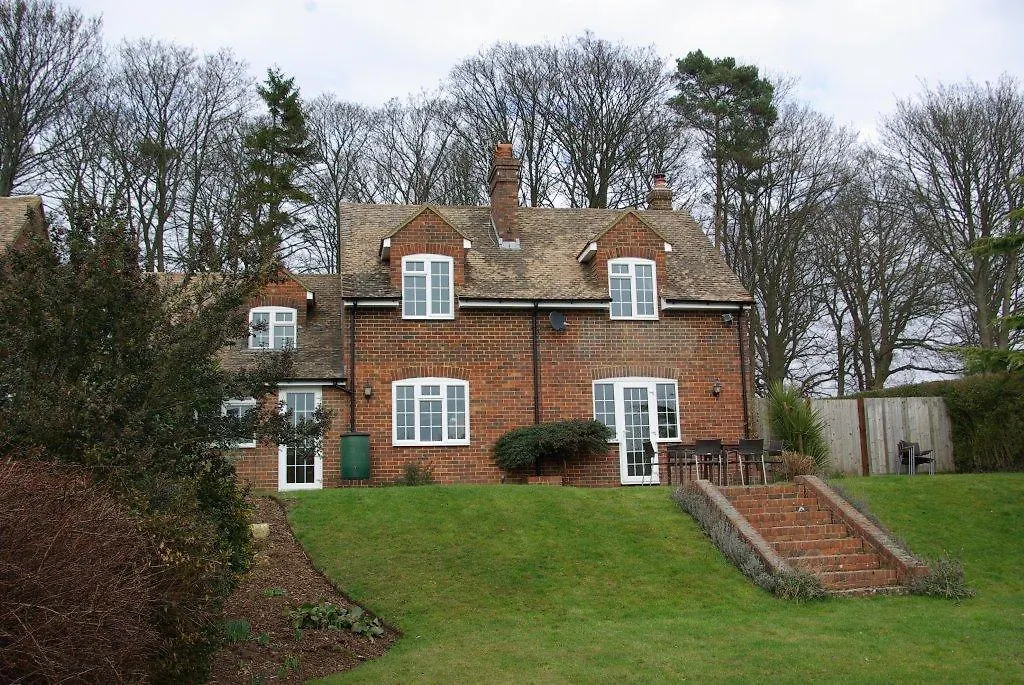 Leeds Castle Holiday Cottages-1