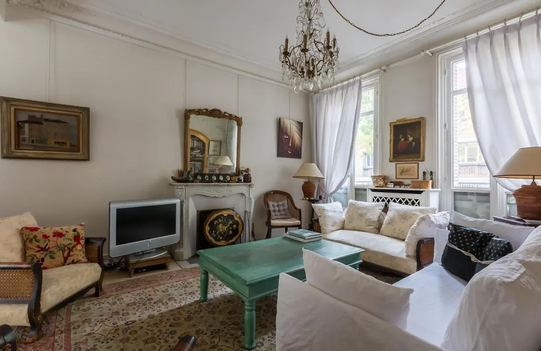 Veeve - Charming Townhouse Near Parc Montsouris-1