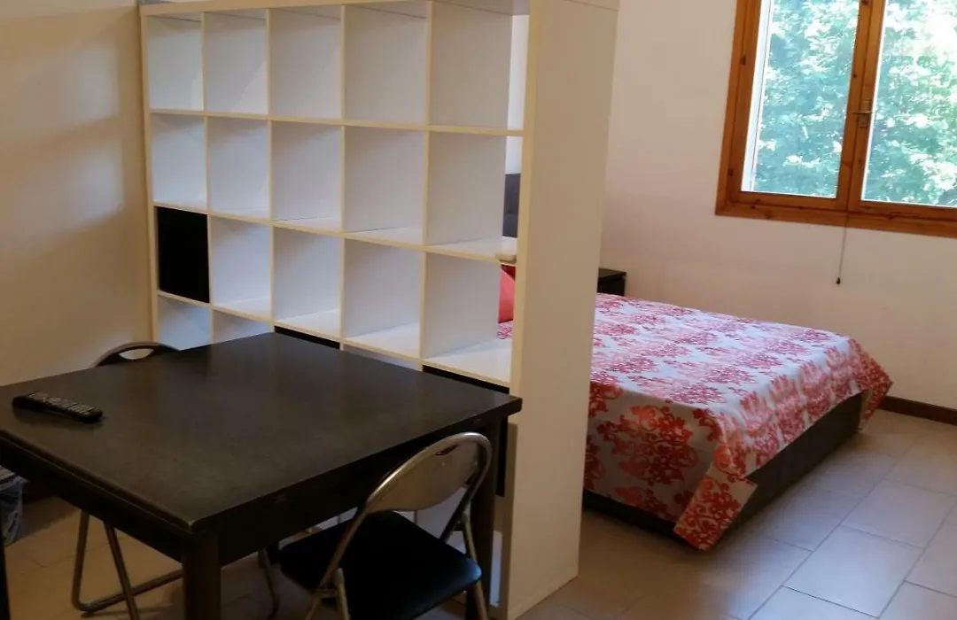 Bologna Studio Flat 111 Via Francesco Zanardi-1