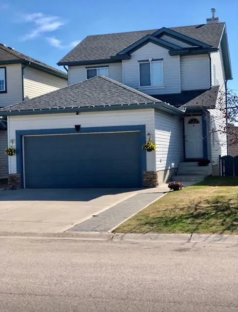 4 Bedroom 4 Bathroom 2 Kitchen House In Bridlewood-1