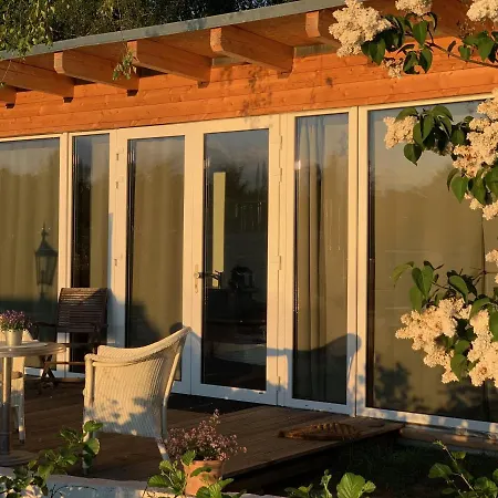 Tiny House Oder Ferienwohnung Auf Der Sunset Marina-3