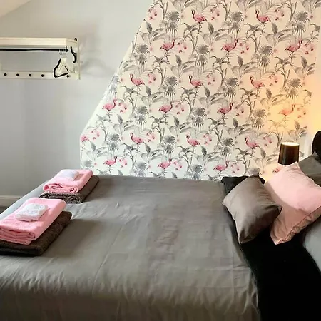 Durham House - Fantastic Location And Great Price In Scarborough-2