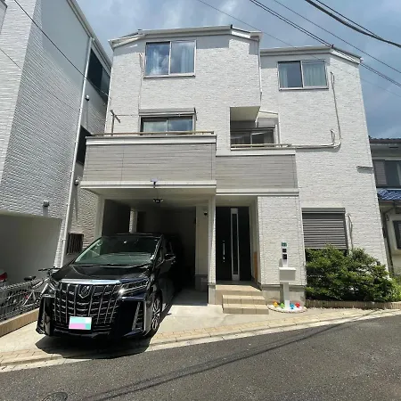 Family House 龍 New Open 全新4室一厅别墅 2浴室2卫生间 全卧室超大双人床 最大接待10位房客-3