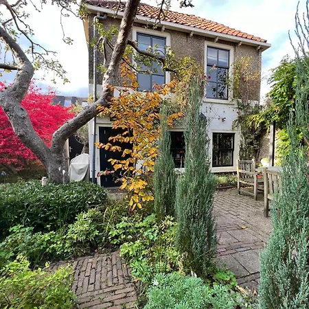 Apple Tree Cottage - Charming Home At Beautiful Canal In Our Idyllic Garden-2