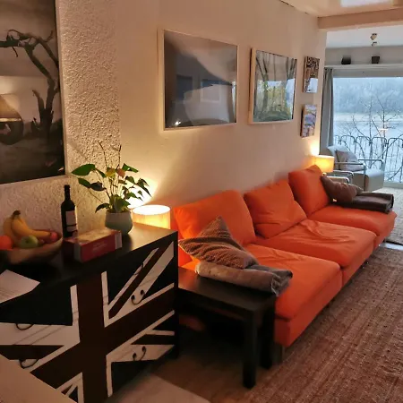 Haus Am Rhein Koeln-2