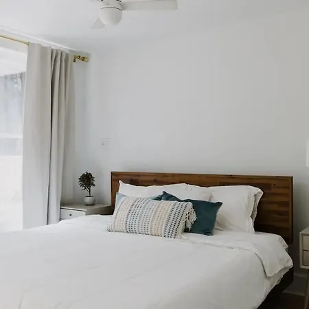Boston Luxury Retreat-3
