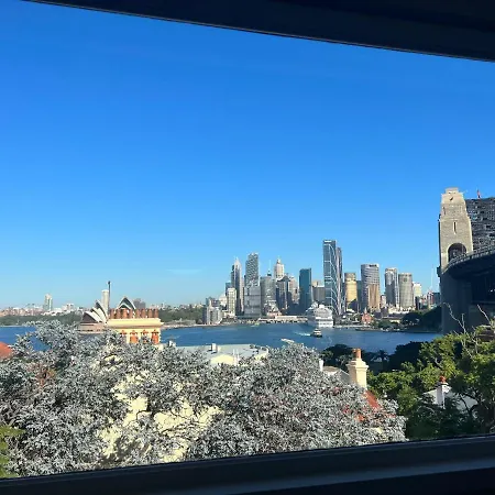 Panorama Firework View - Classic 4-Level Terrace Style Living In Kirribilli !!!-3