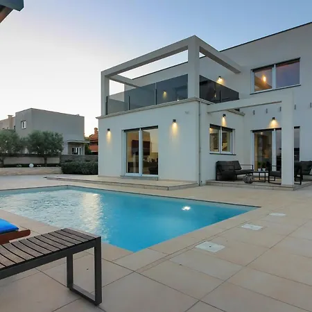 Modern Villa Nerina With Private Pool Near Pula-3