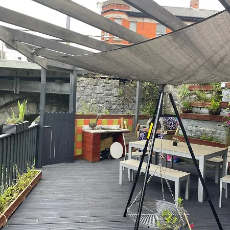 Serene Riverside Villa - Hidden Gem In Dublin City-2