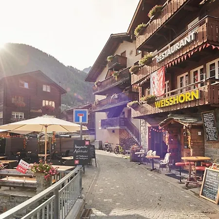Hotel Weisshorn-3