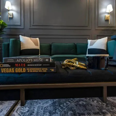 Stylish & Romantic Home, Long-Term Friendly, King-2