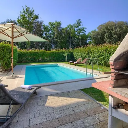 Ferienhaus Mit Privatpool Fuer 10 Personen Ca 200 Qm In Banjole, Istrien Istrische Riviera-2