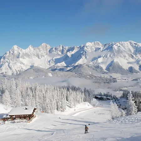 Alpine-Lodge-2