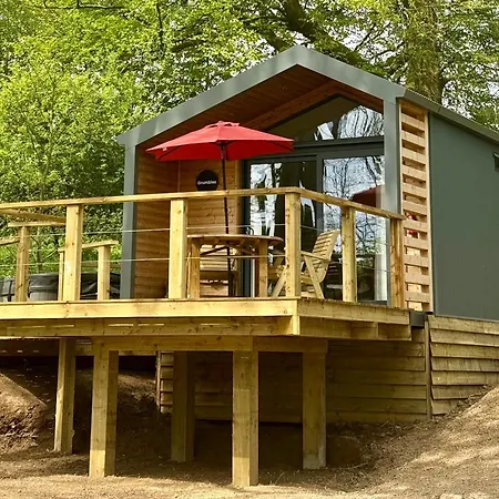 Riverside Cabins-3