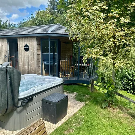 Riverside Cabins-2