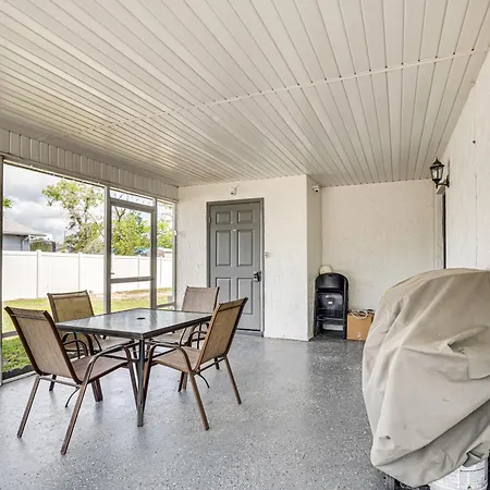 10 Mi To Dtwn Ocala: Dog-Friendly Home W/ Fire Pit-2