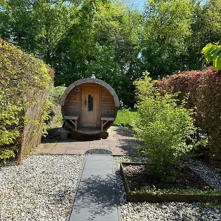 The Cosy Cottage For Comfort With Sauna And Hottub-3