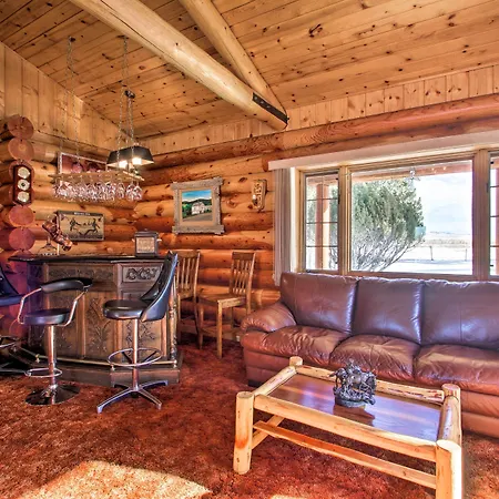 Secluded Dillon Home W/ Private Hot Tub + Deck!-3