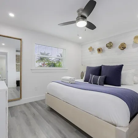 Siesta Key Beach Resort And Suites-2