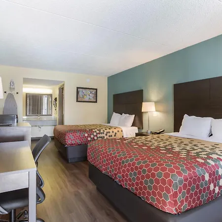 Econo Lodge Gallatin - Metro Nashville-2