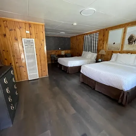 The Spruce Lodge-3