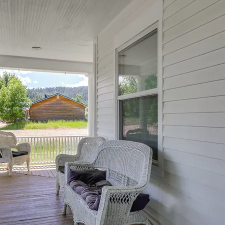Home Near Downtown & Spearfish Canyon!-3