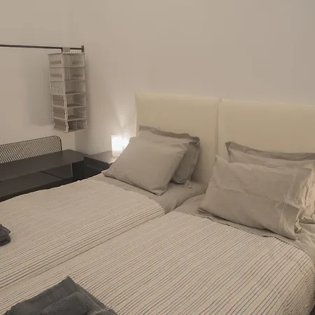 Athenian Neoclassical Apartment-2