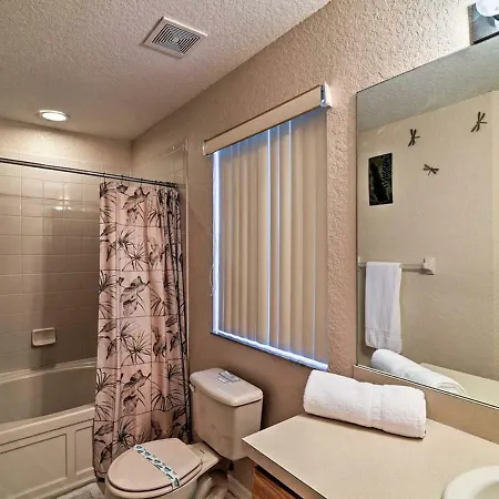 Gorgeous Resort Townhome Near Disneyland-2
