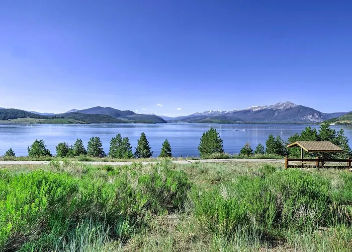 Mtn Views, Ground Floor: Rec Path And Lake Access