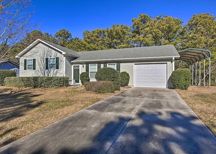 Beaufort Pad With Patio 3 Blocks To Waterfront!