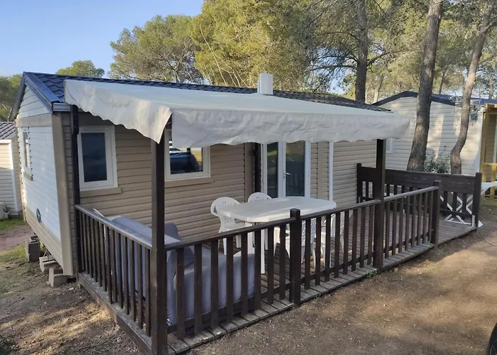 Camping Oasis Village Puget Sur Argens